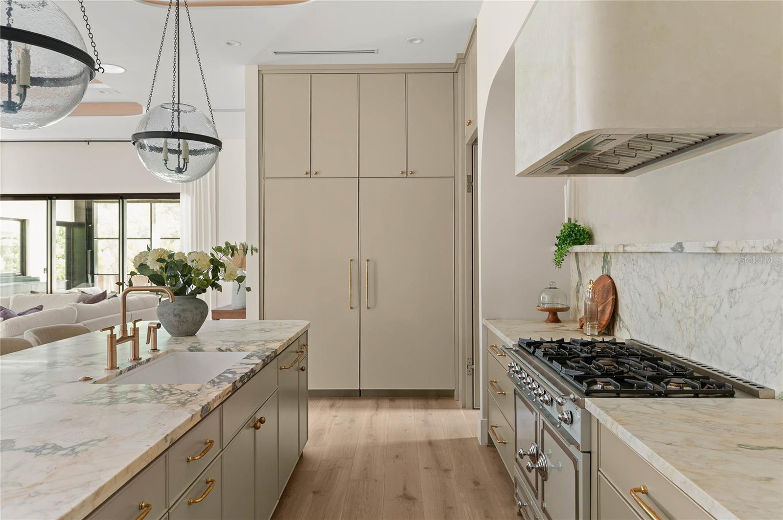 CHARMONT - Residential