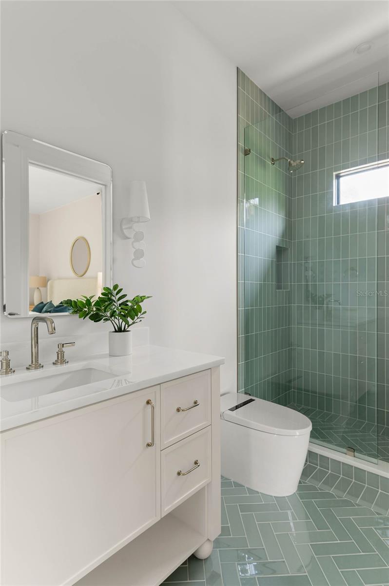 CHARMONT - Residential