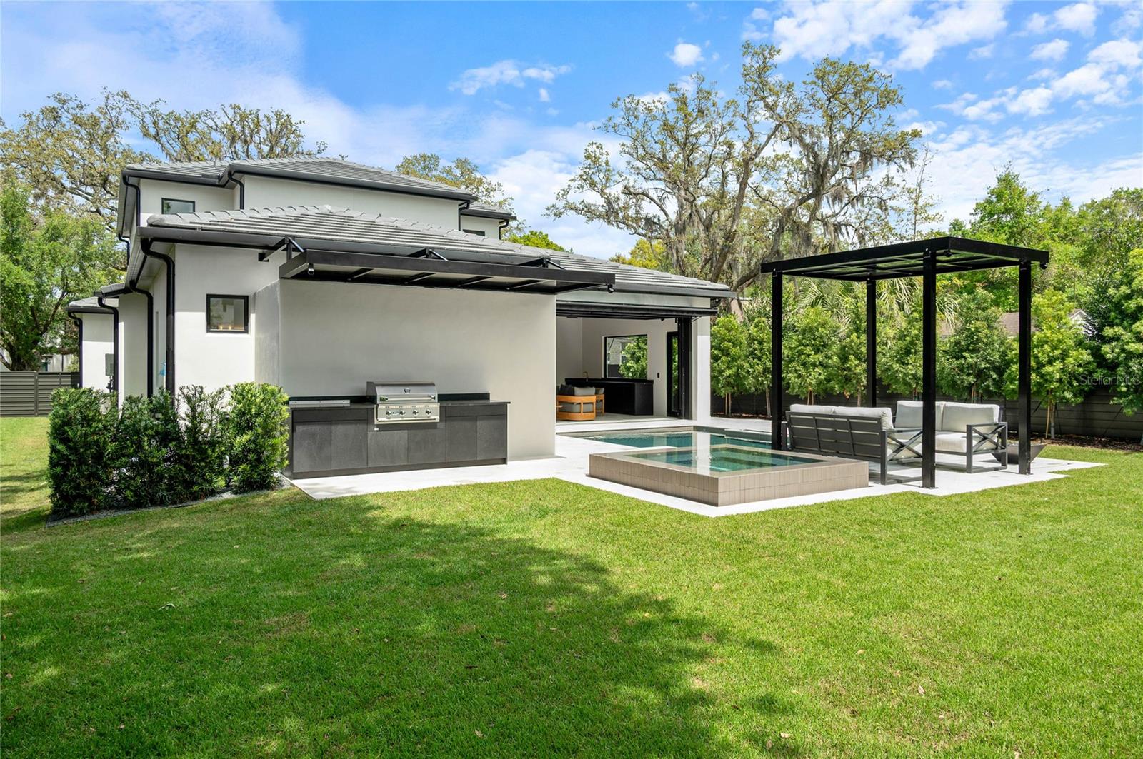 CHARMONT - Residential