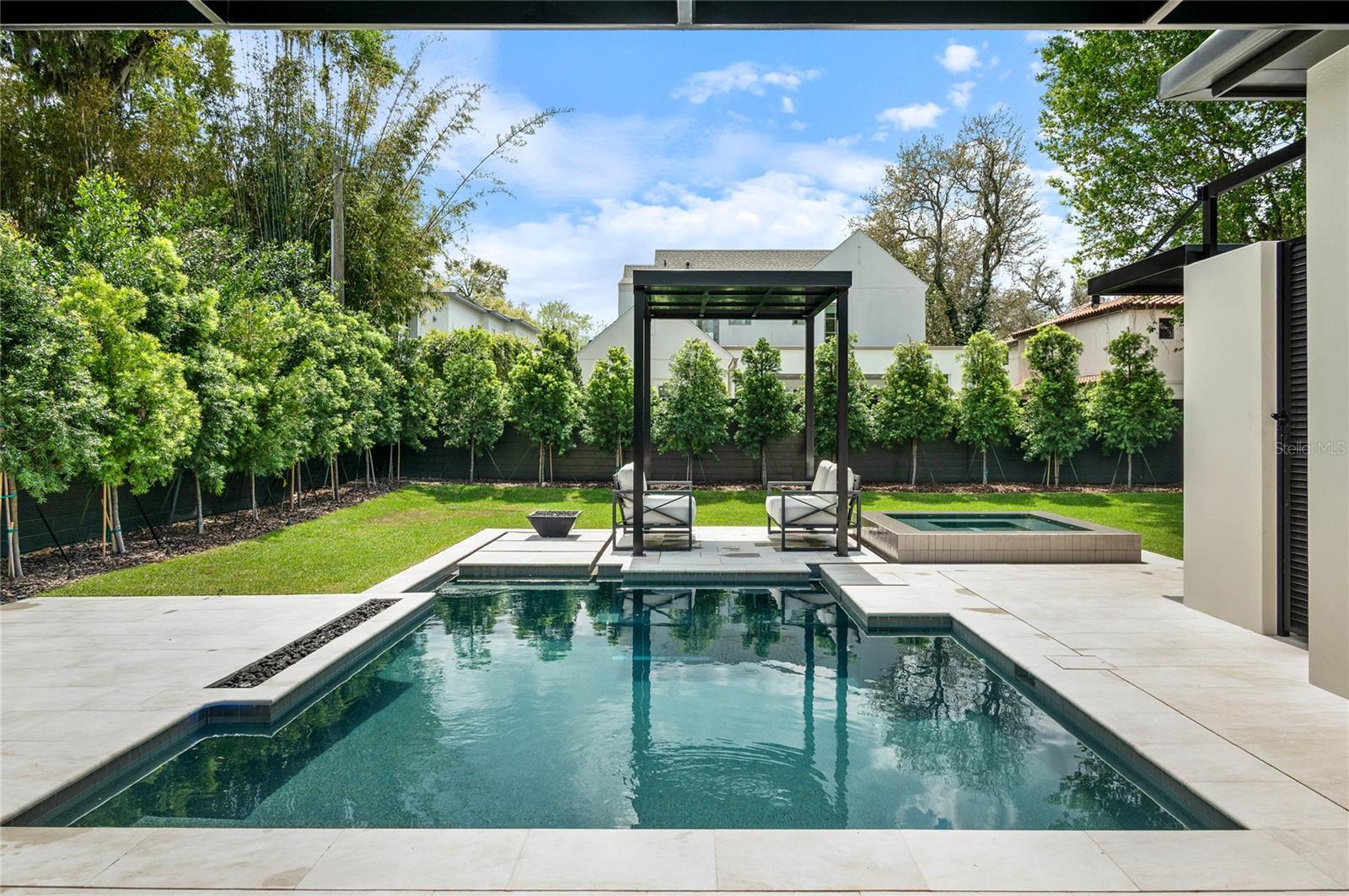 CHARMONT - Residential