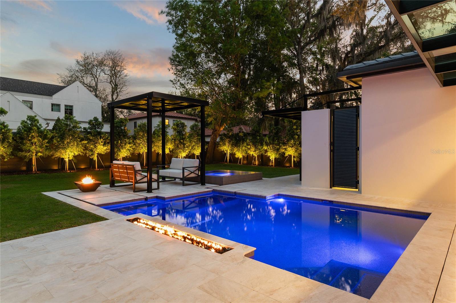 CHARMONT - Residential