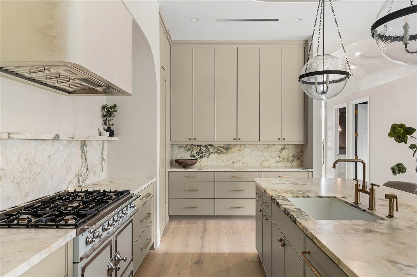 CHARMONT - Residential