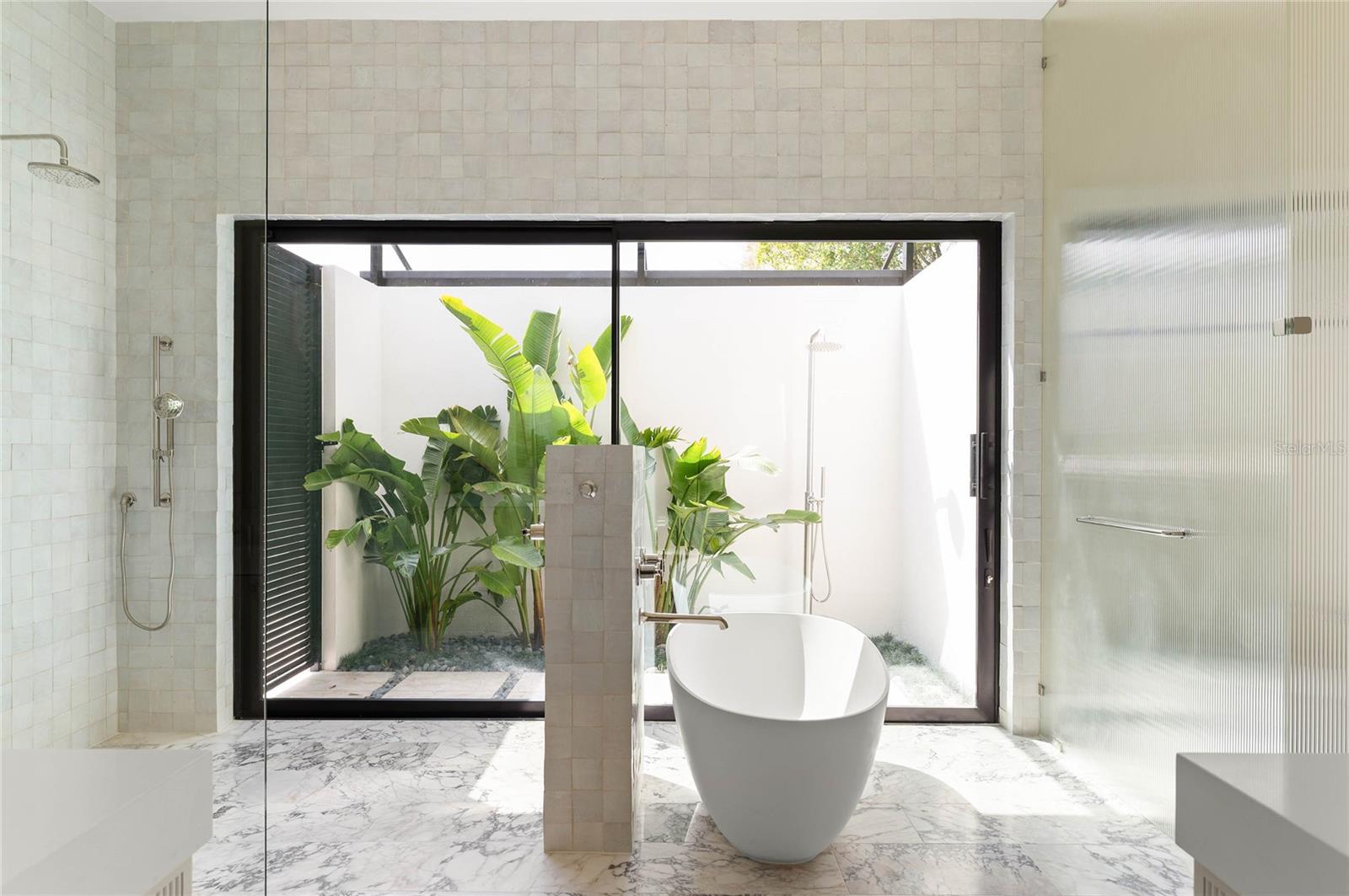 CHARMONT - Residential