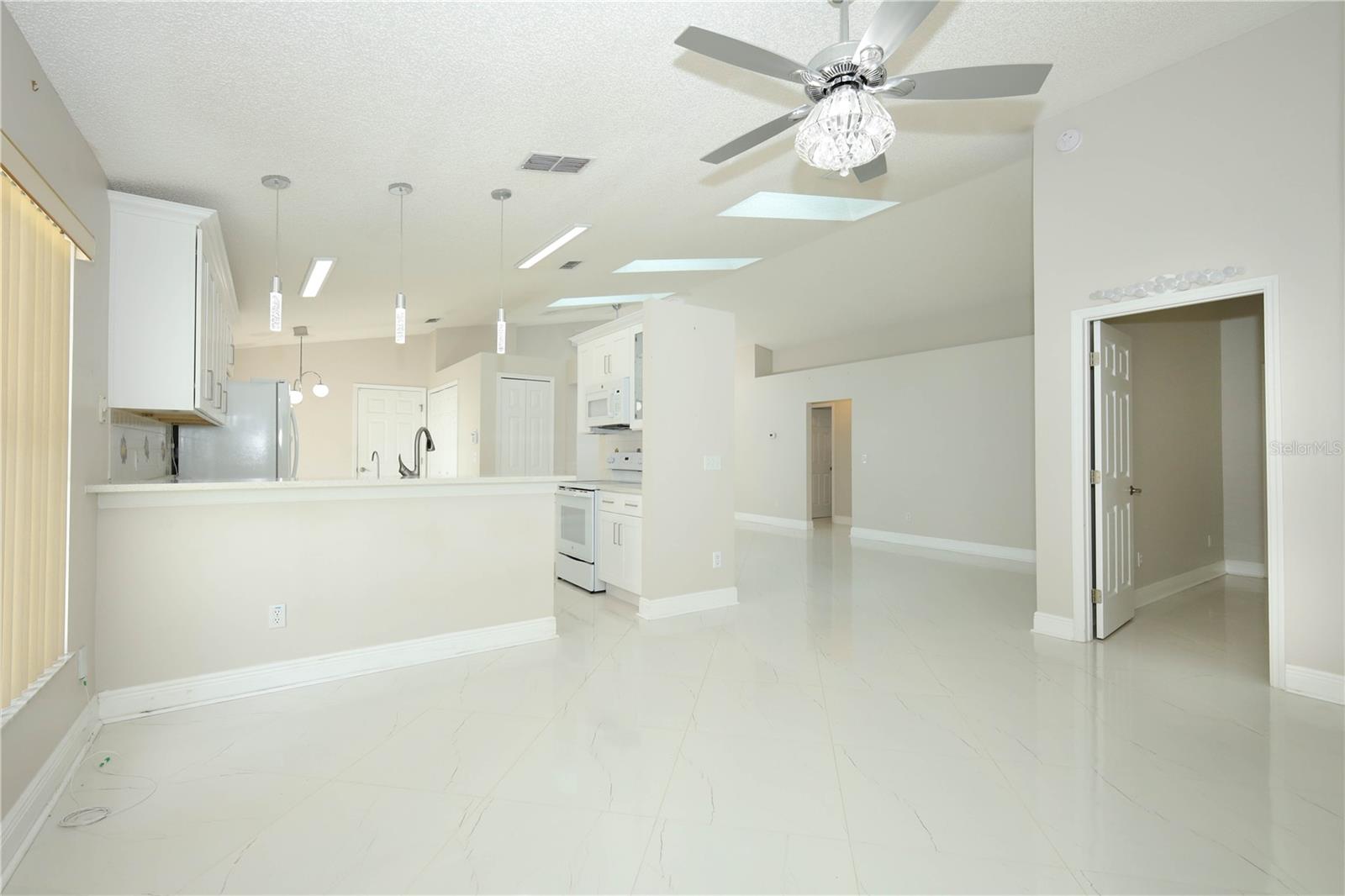 WOODBURY PINES - Residential
