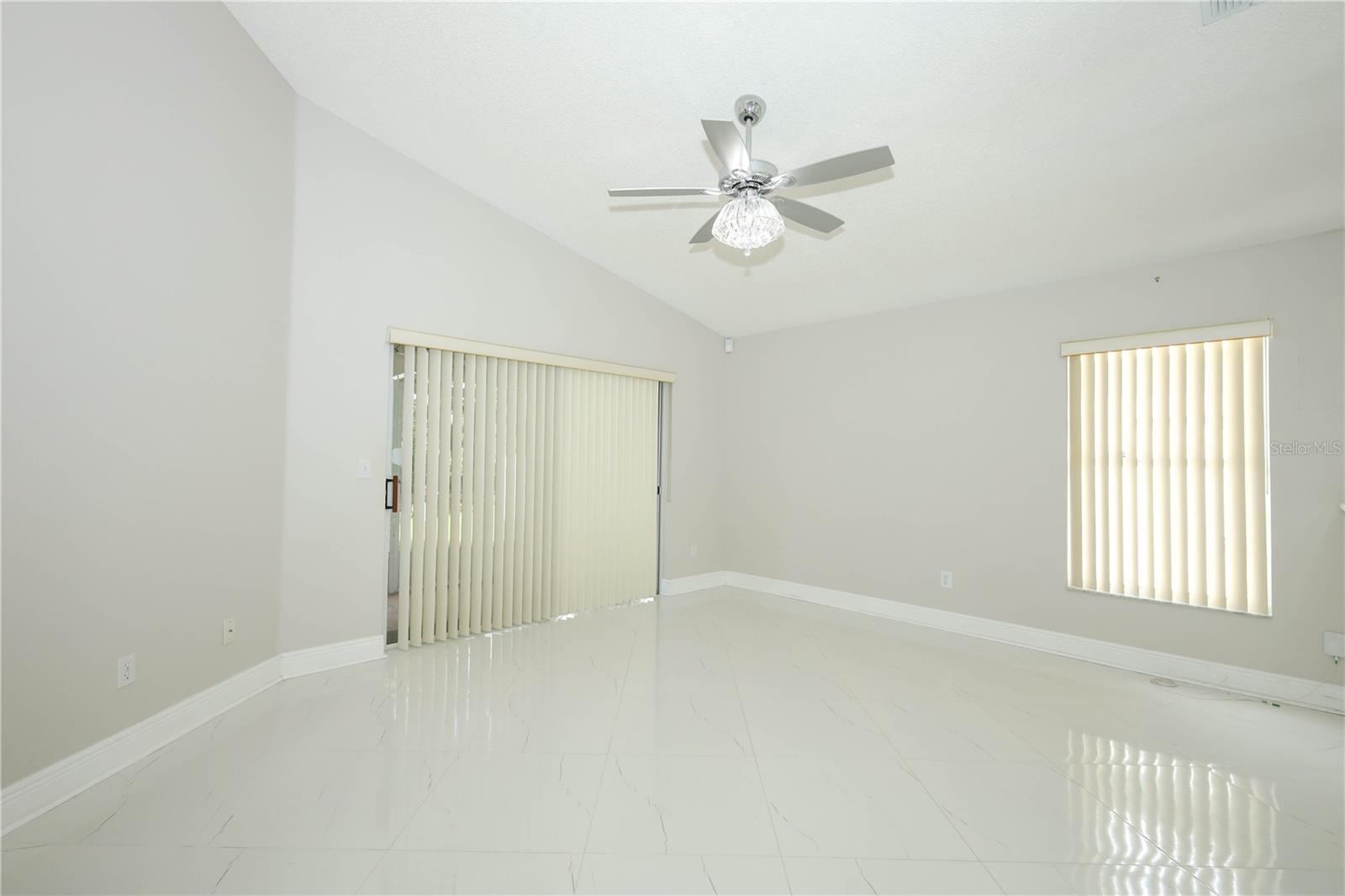 WOODBURY PINES - Residential