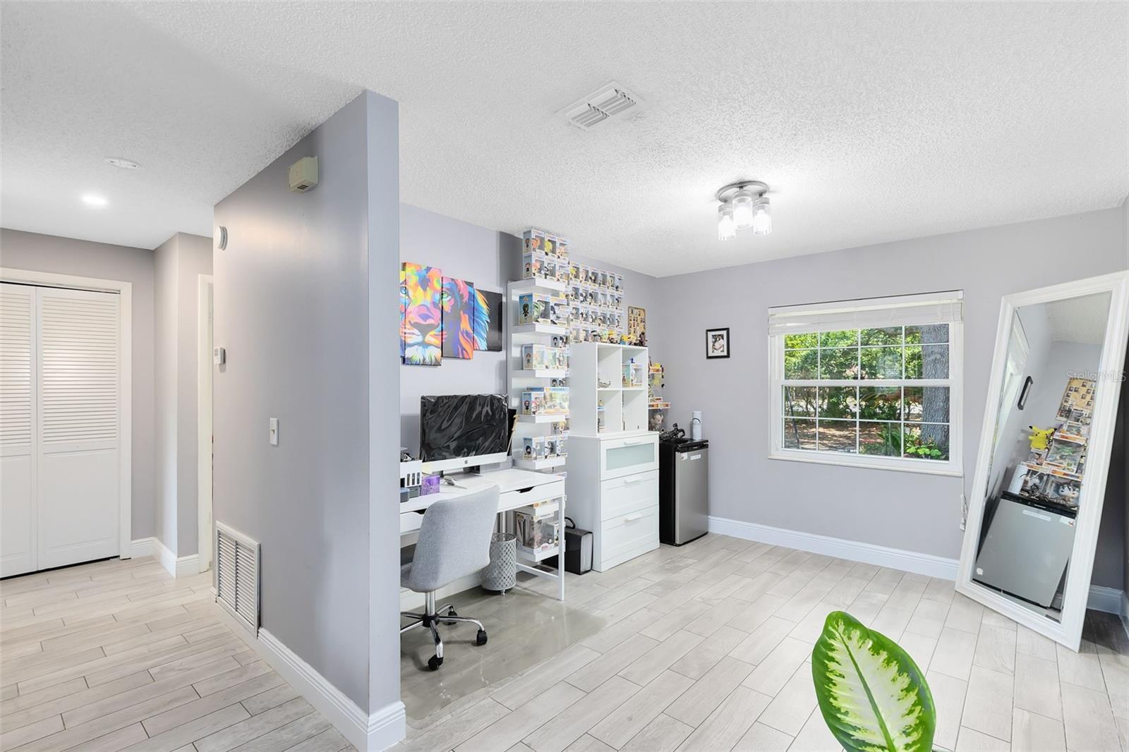 7741 PINE HOLLOW COURT