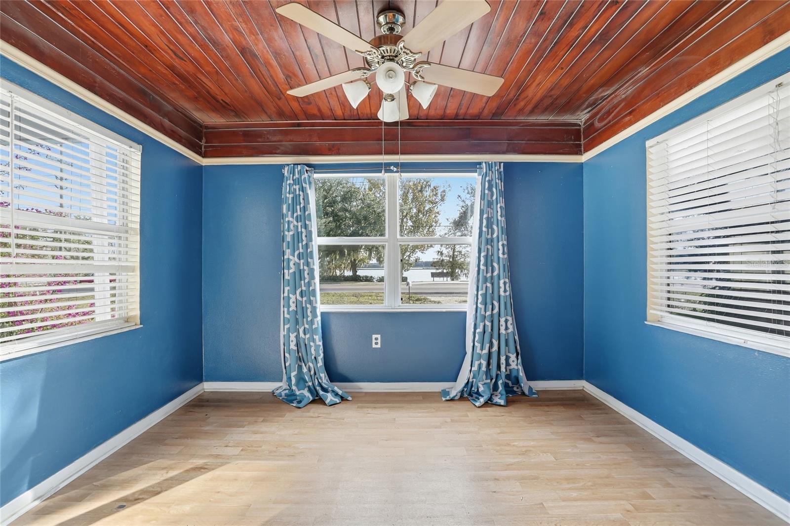 SHORE ACRES - Residential