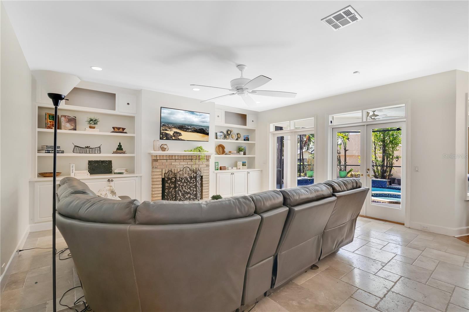 COMSTOCK PARK - Residential