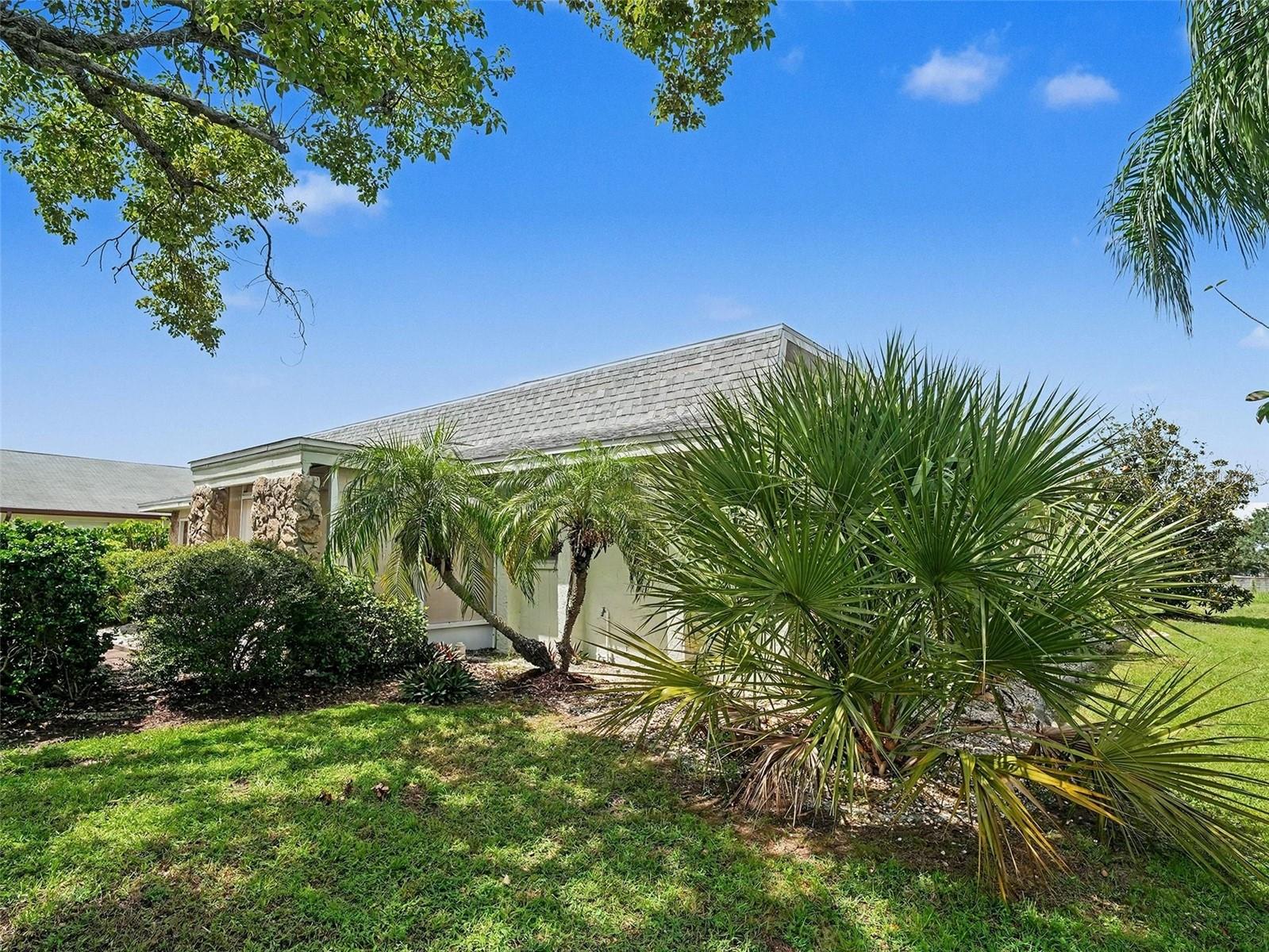 1513 NEW BEDFORD DRIVE, SUN CITY CENTER, FL, 33573 3 1513 NEW BEDFORD DRIVE