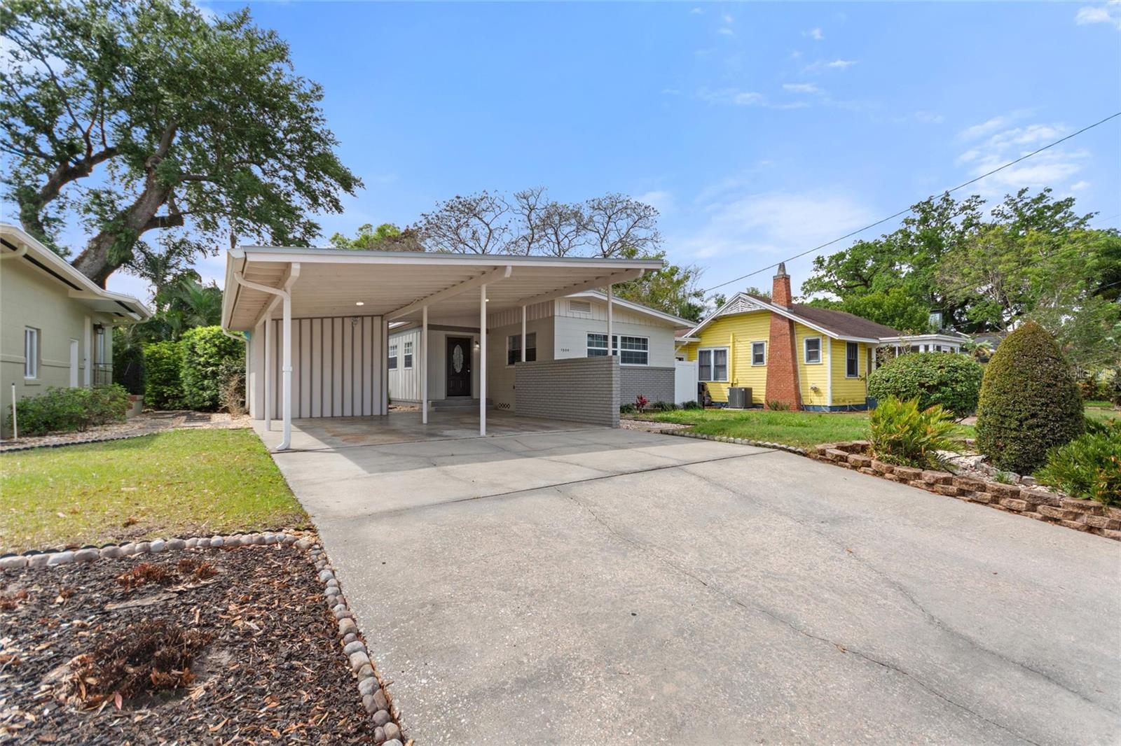 1500 PINECREST PLACE