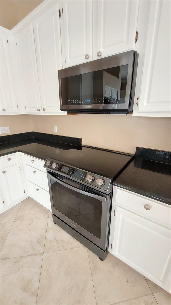 HUNTERS CREEK TR 135 PH 05 - Residential Lease