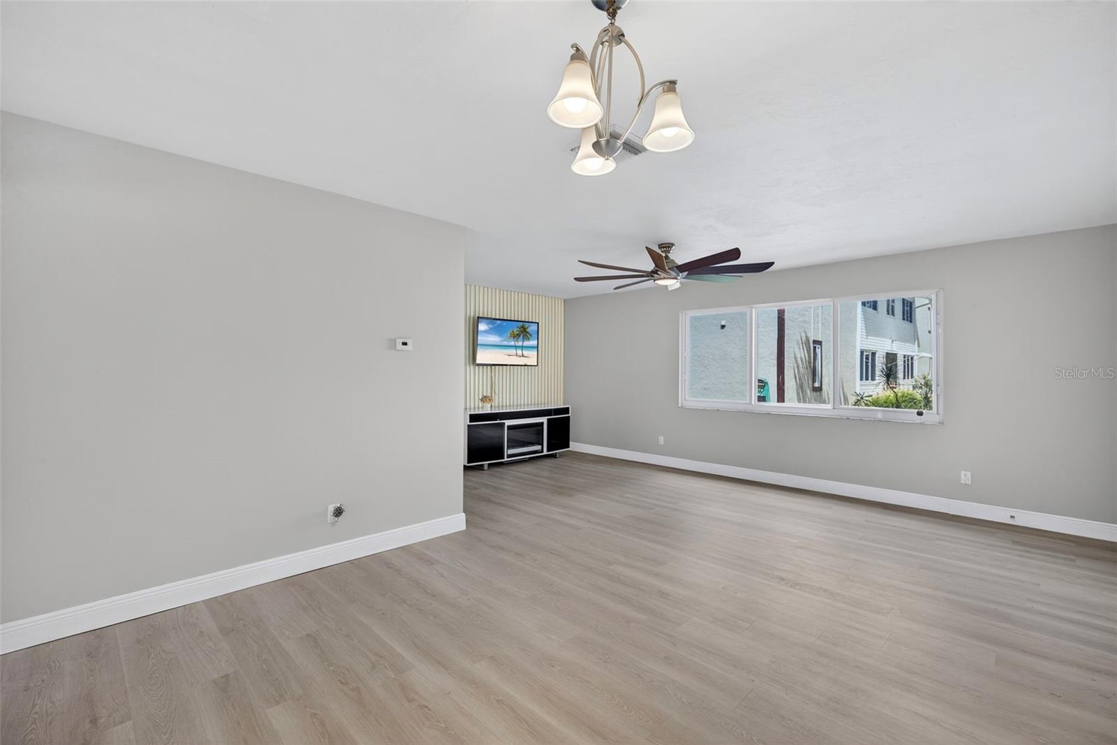 WESTCHESTER WOODS PH 01 - Residential