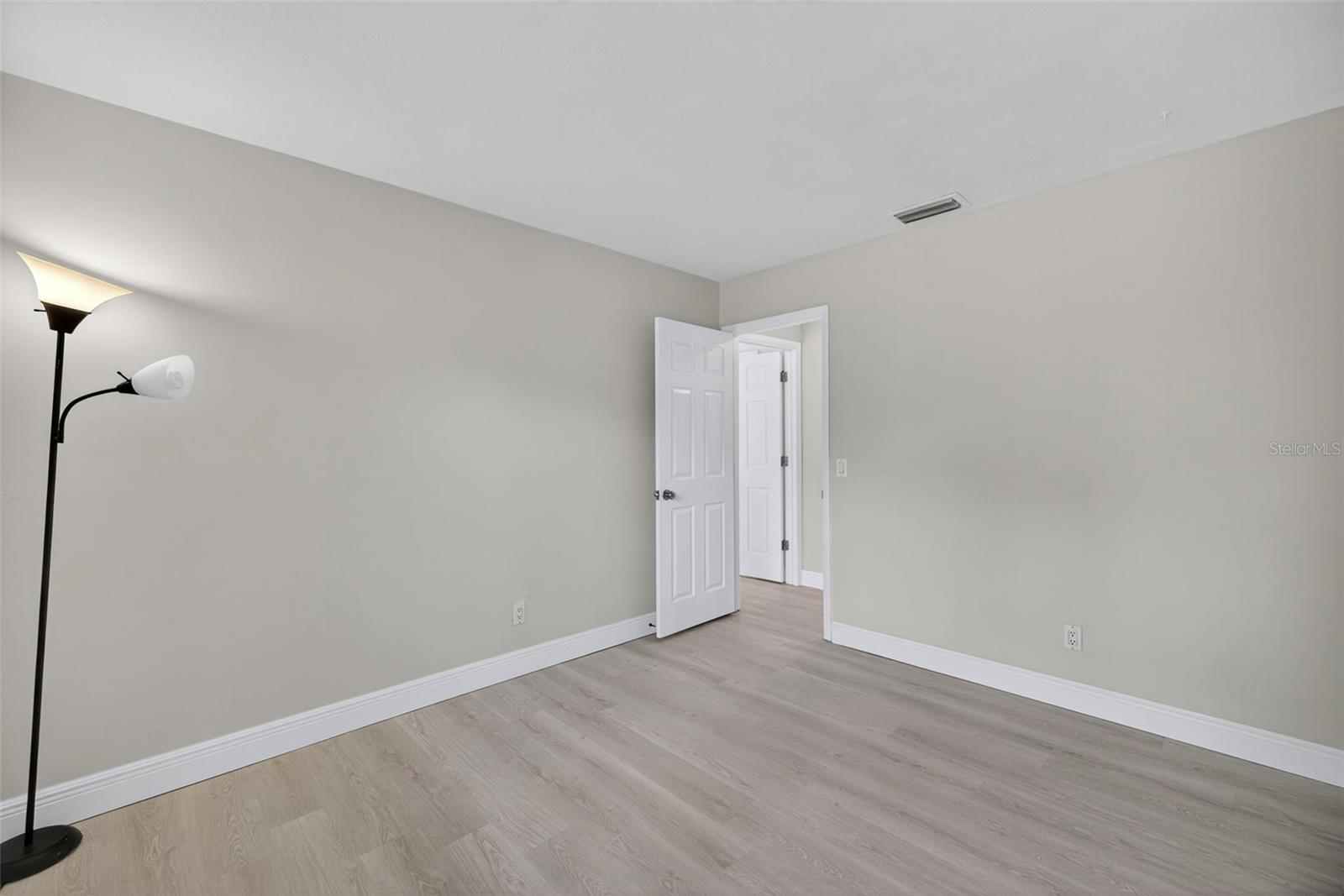 WESTCHESTER WOODS PH 01 - Residential