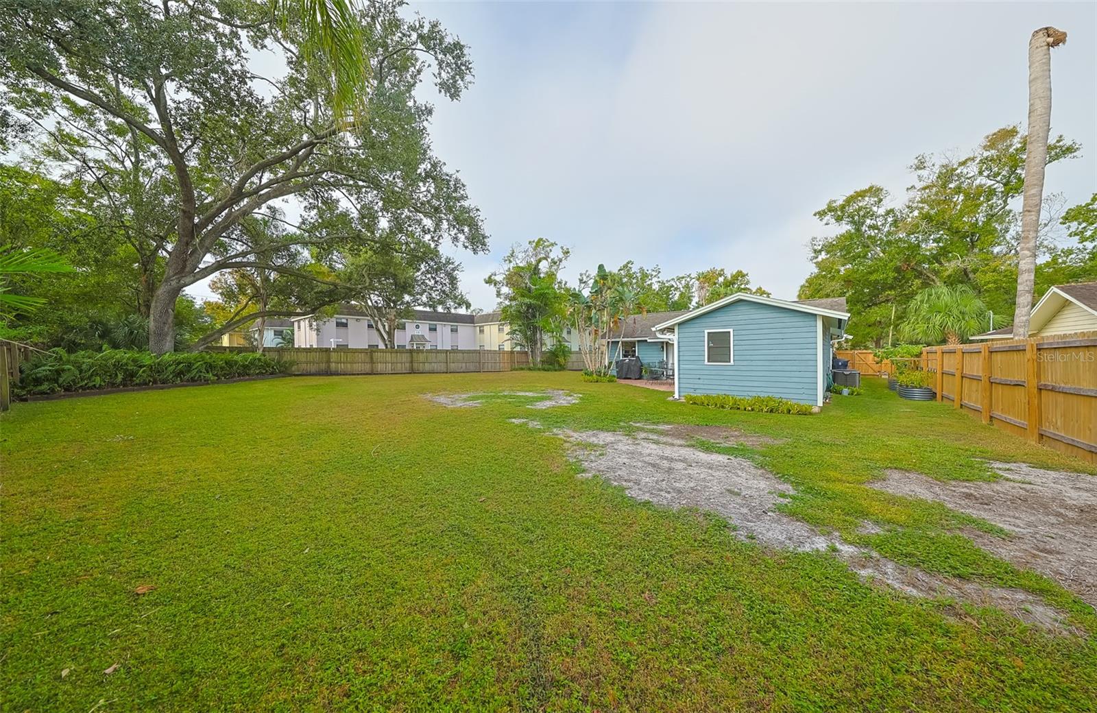 RIVER HAVEN - Residential