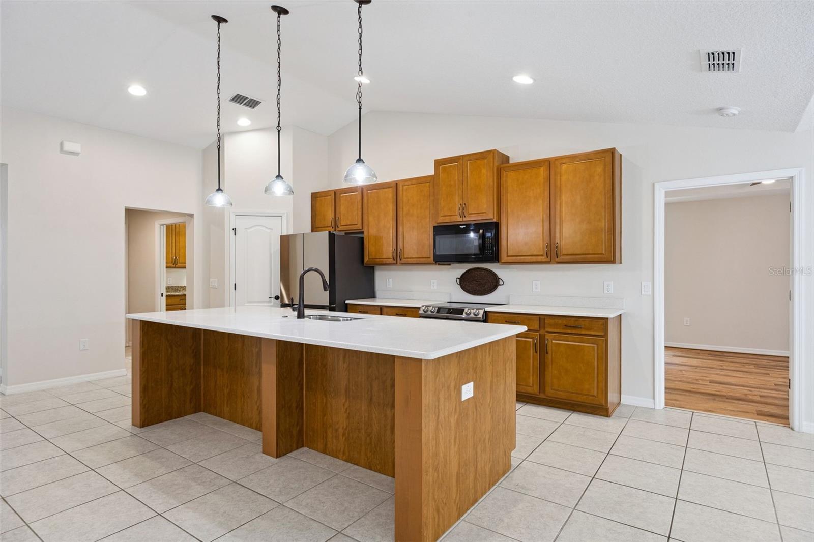 BAY LAKE RANCH UNIT 3 - Residential