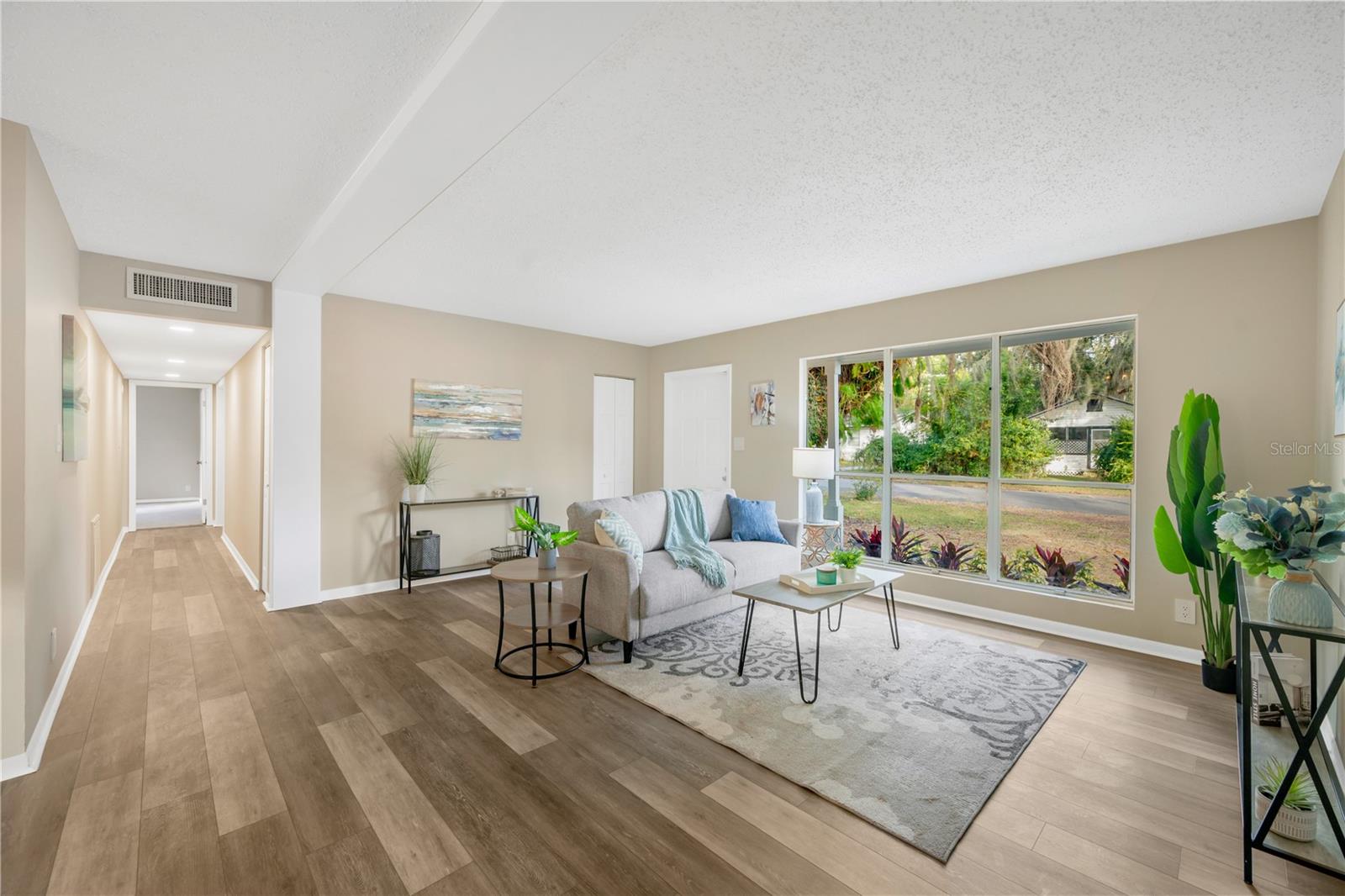 LYNWOOD PARK - Residential