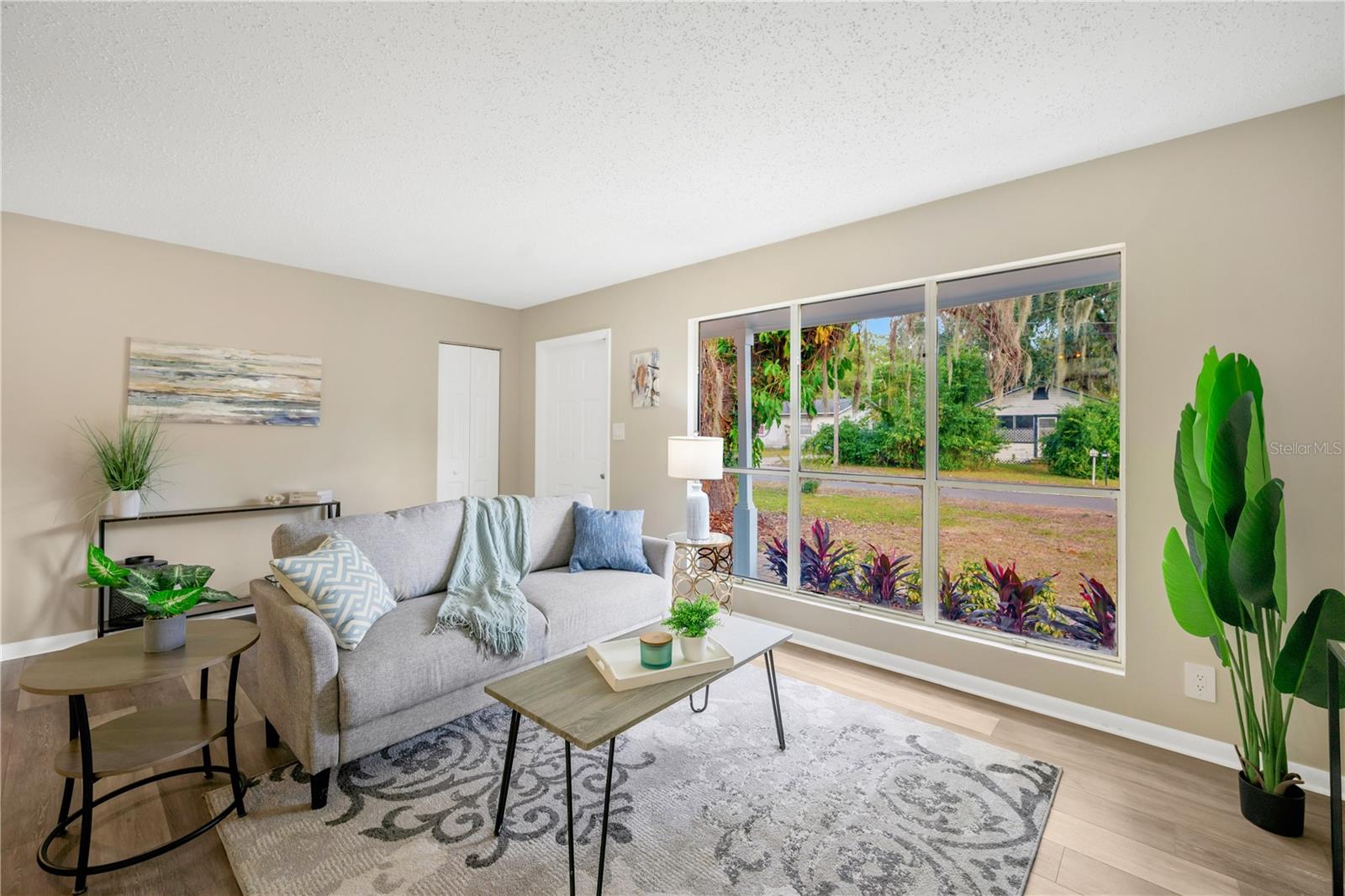 LYNWOOD PARK - Residential