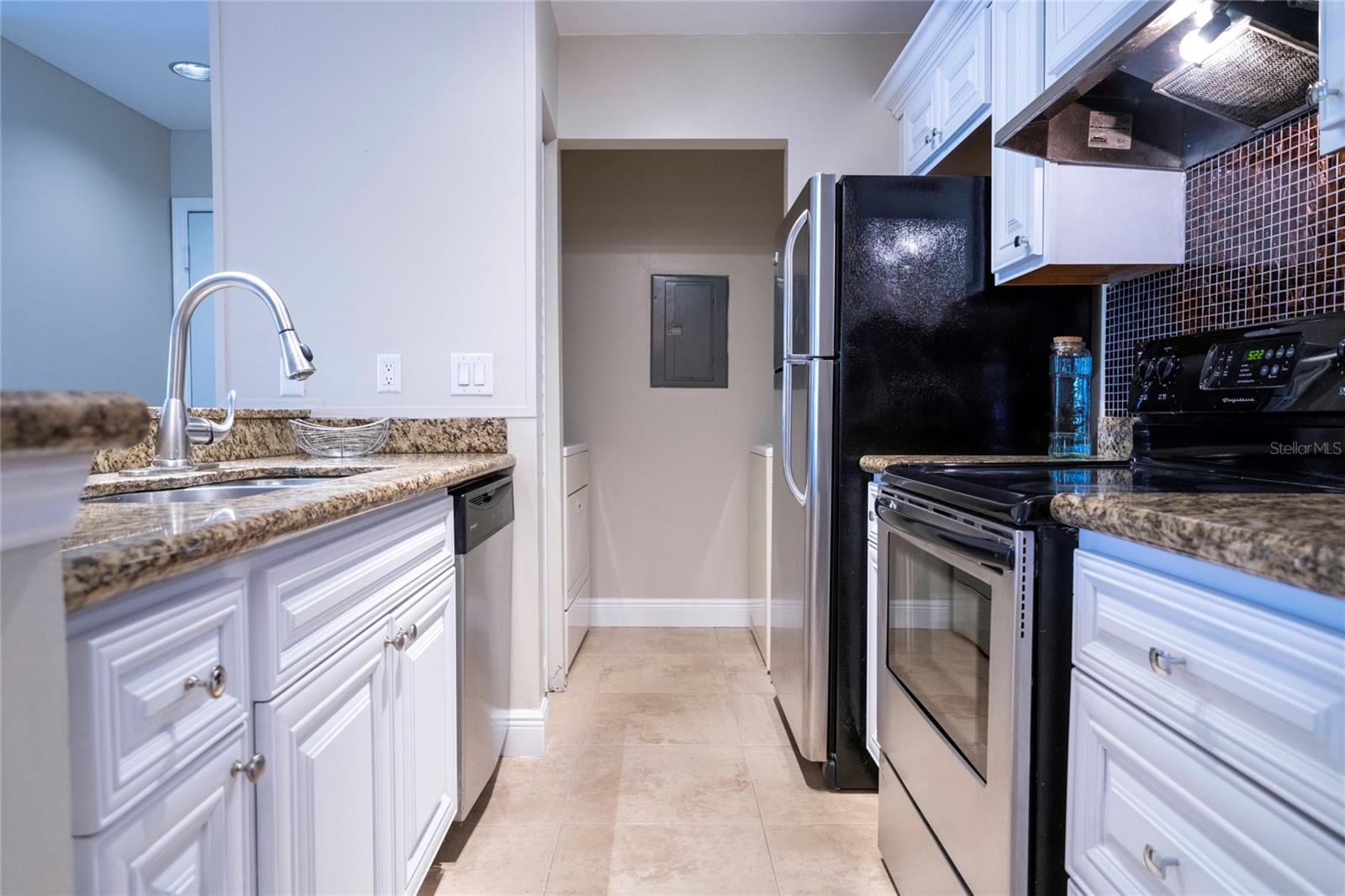 THE LANDINGS OF TAMPA A CONDOM - Residential Lease