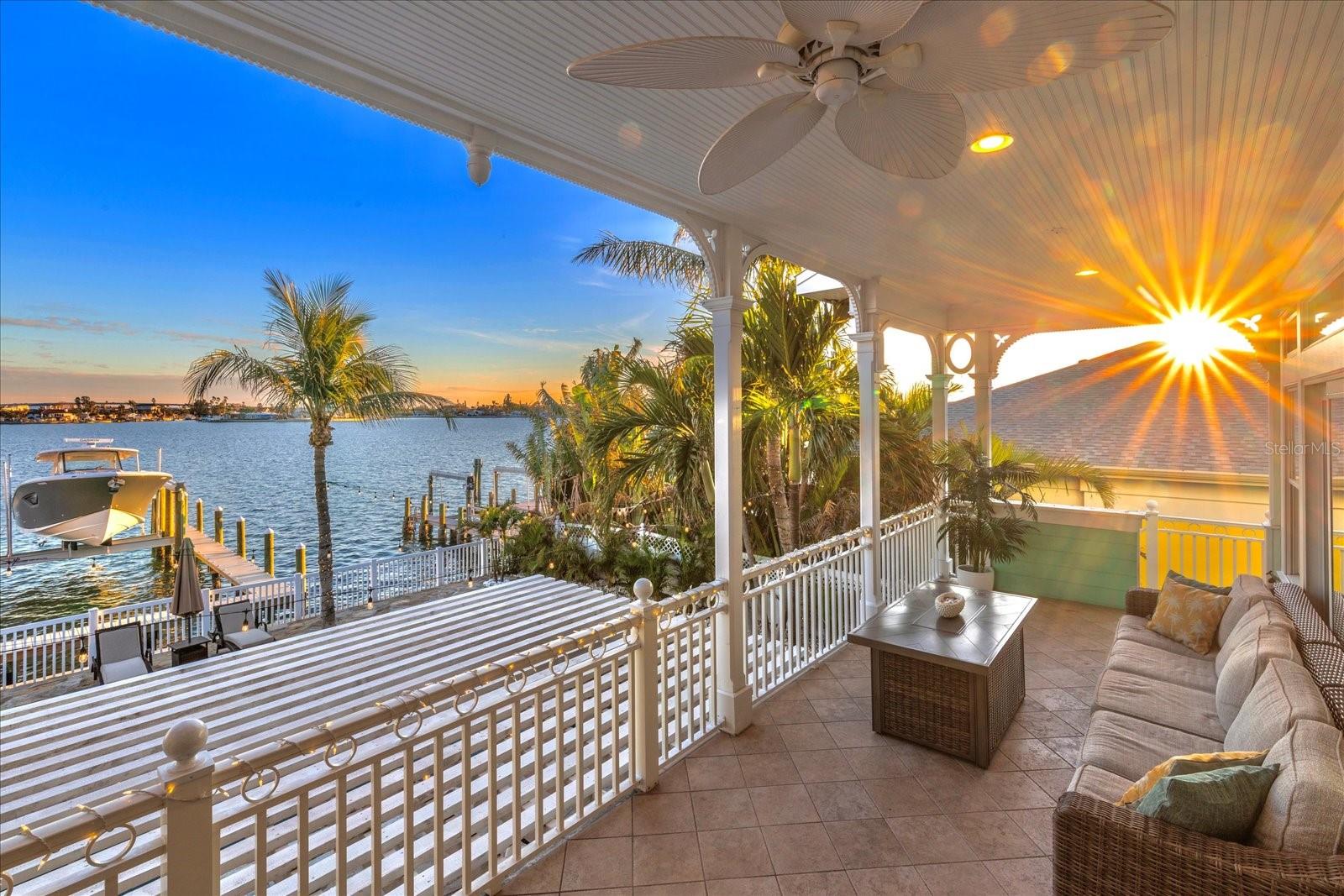 BOCA CIEGA ISLE - Residential