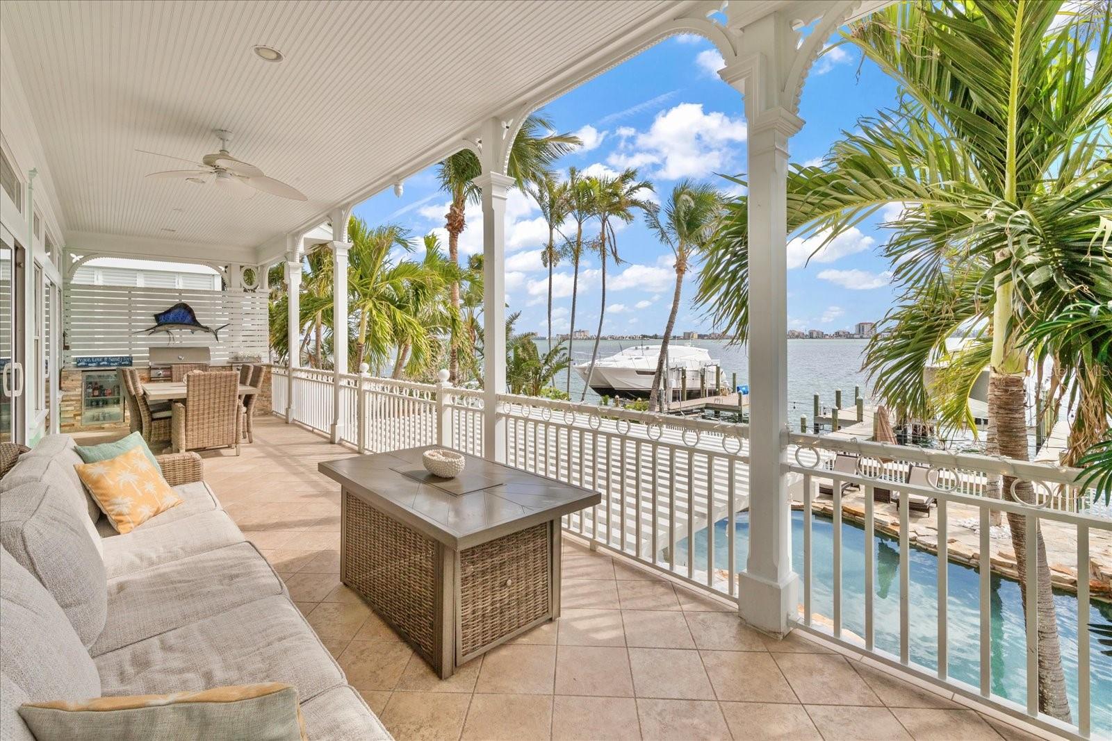 BOCA CIEGA ISLE - Residential