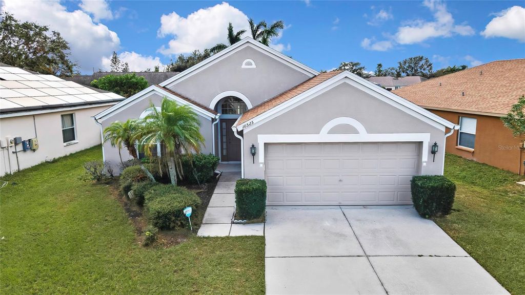 Photo of 10525 Goldwater Lane, Riverview, FL 33578 (MLS # O6255934)