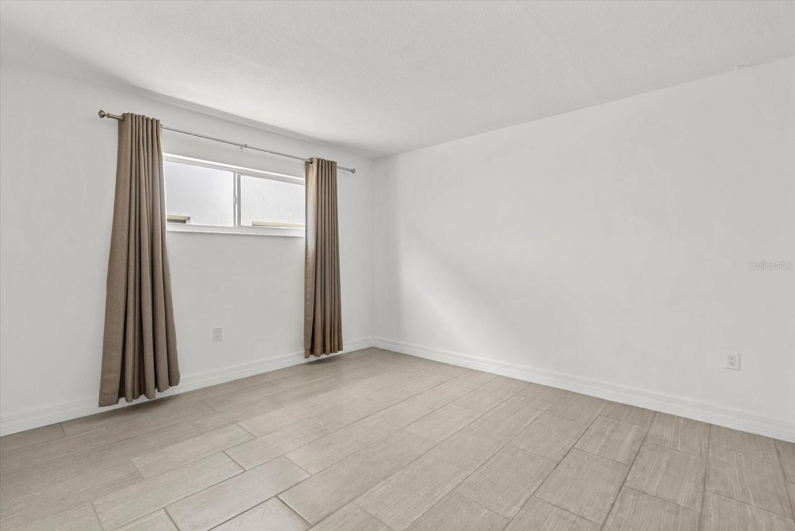 OAKWOOD GARDENS - Residential