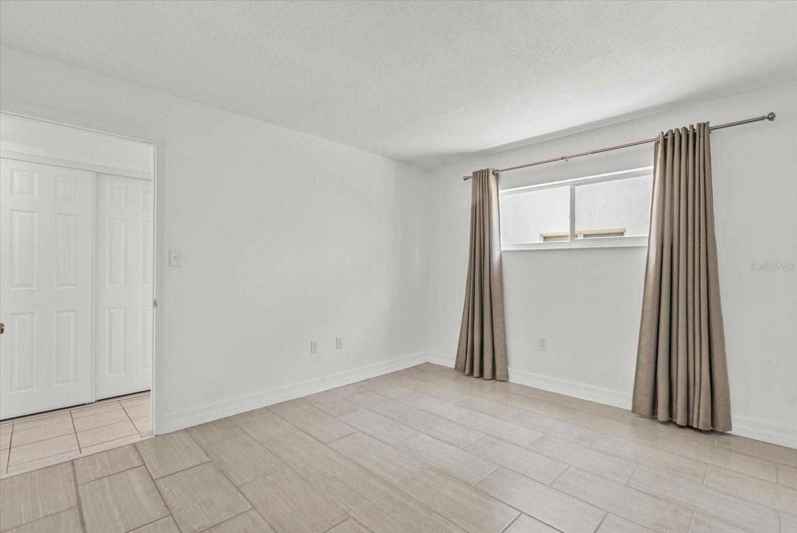 OAKWOOD GARDENS - Residential