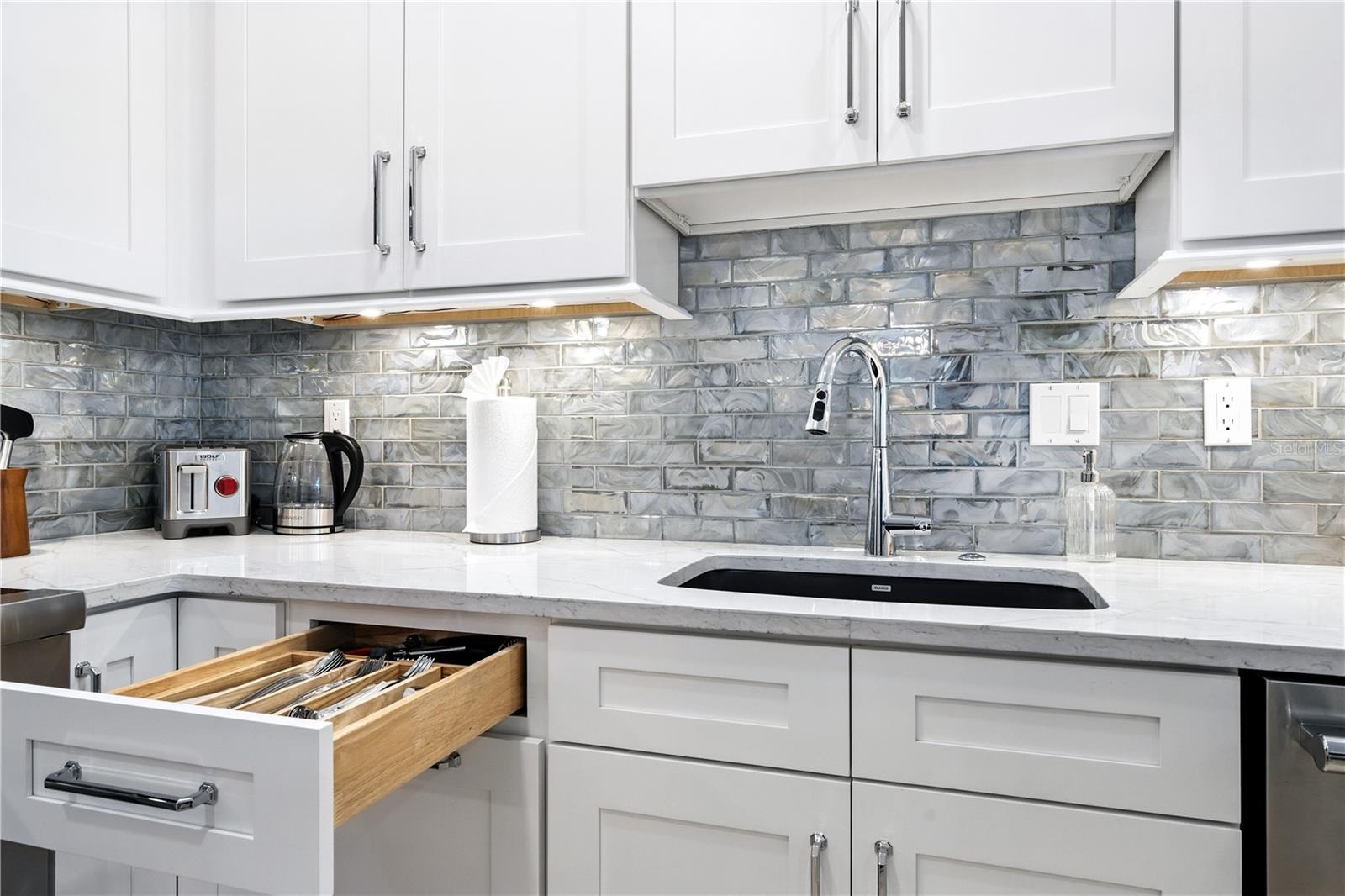 ADARE COTTAGES - Residential Lease