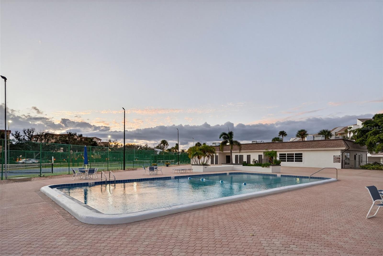 WINDWARD BAY AMD - Residential