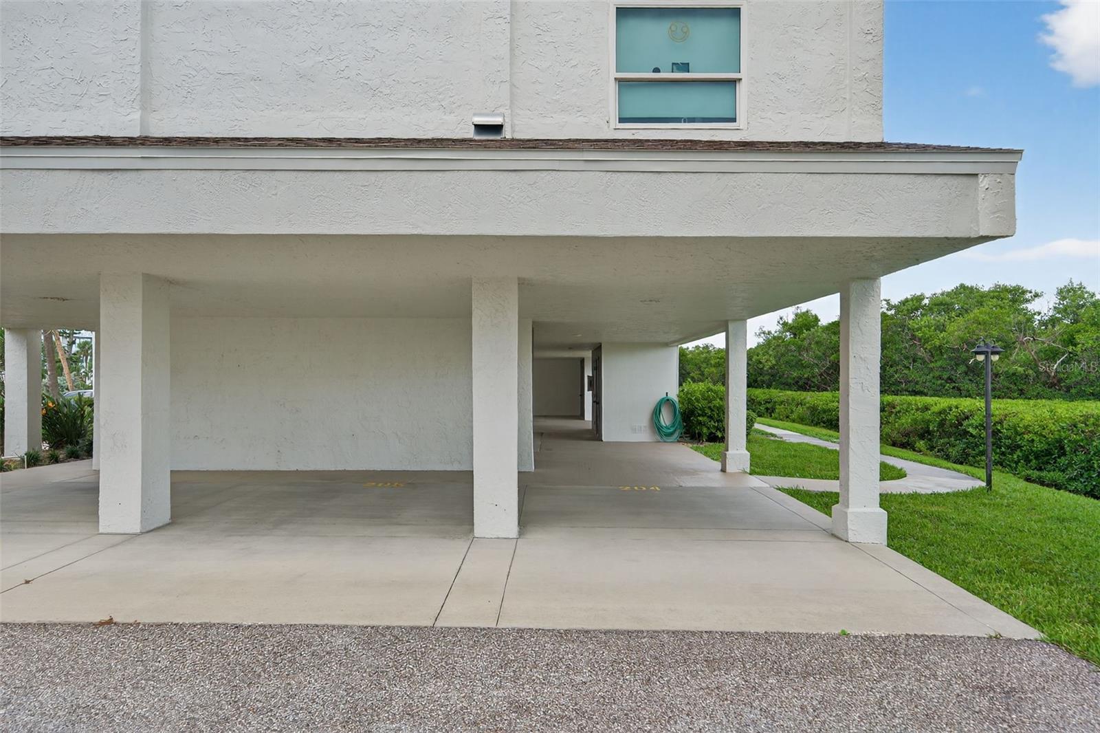 WINDWARD BAY AMD - Residential