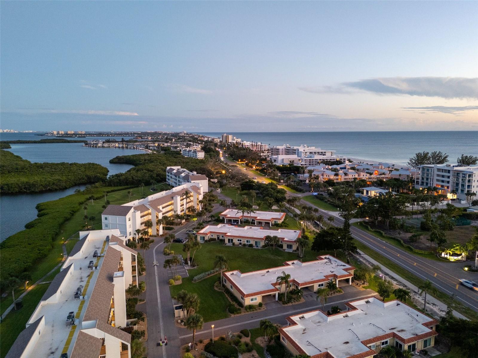 WINDWARD BAY AMD - Residential