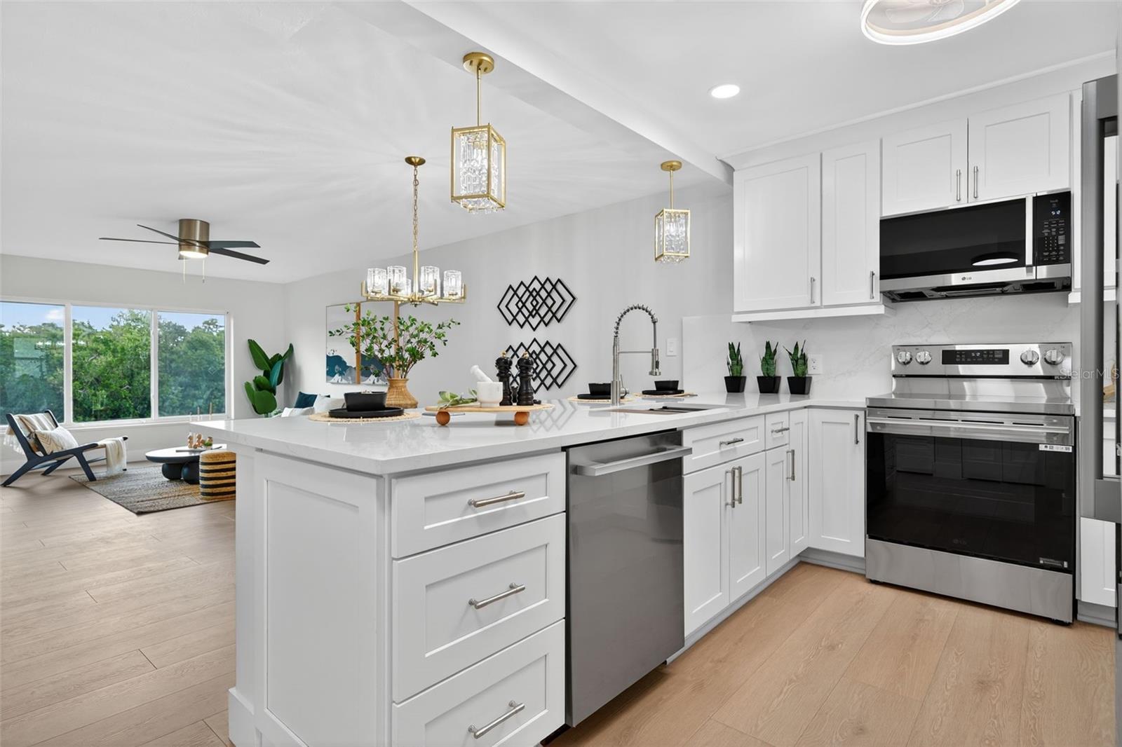 WINDWARD BAY AMD - Residential