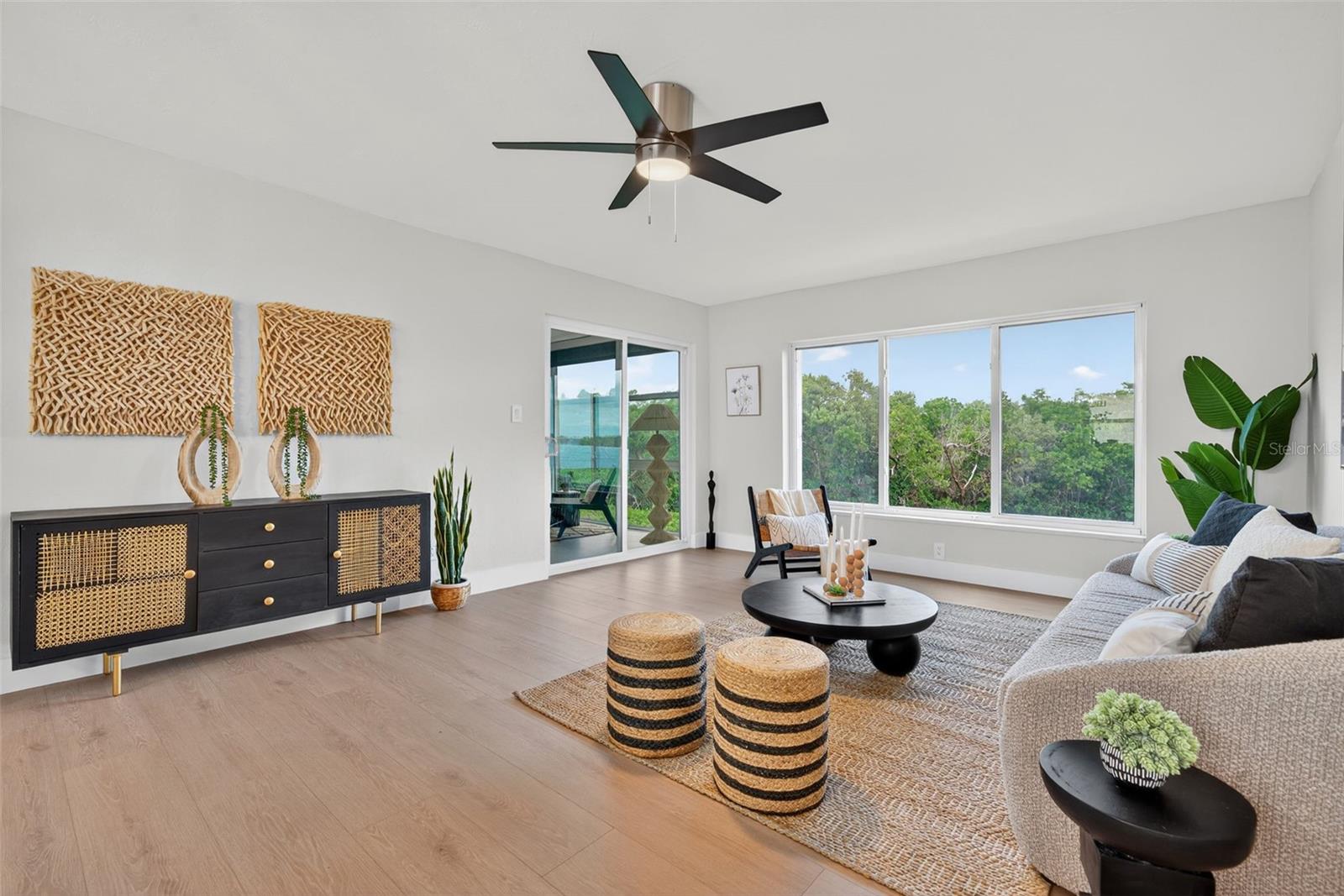 WINDWARD BAY AMD - Residential