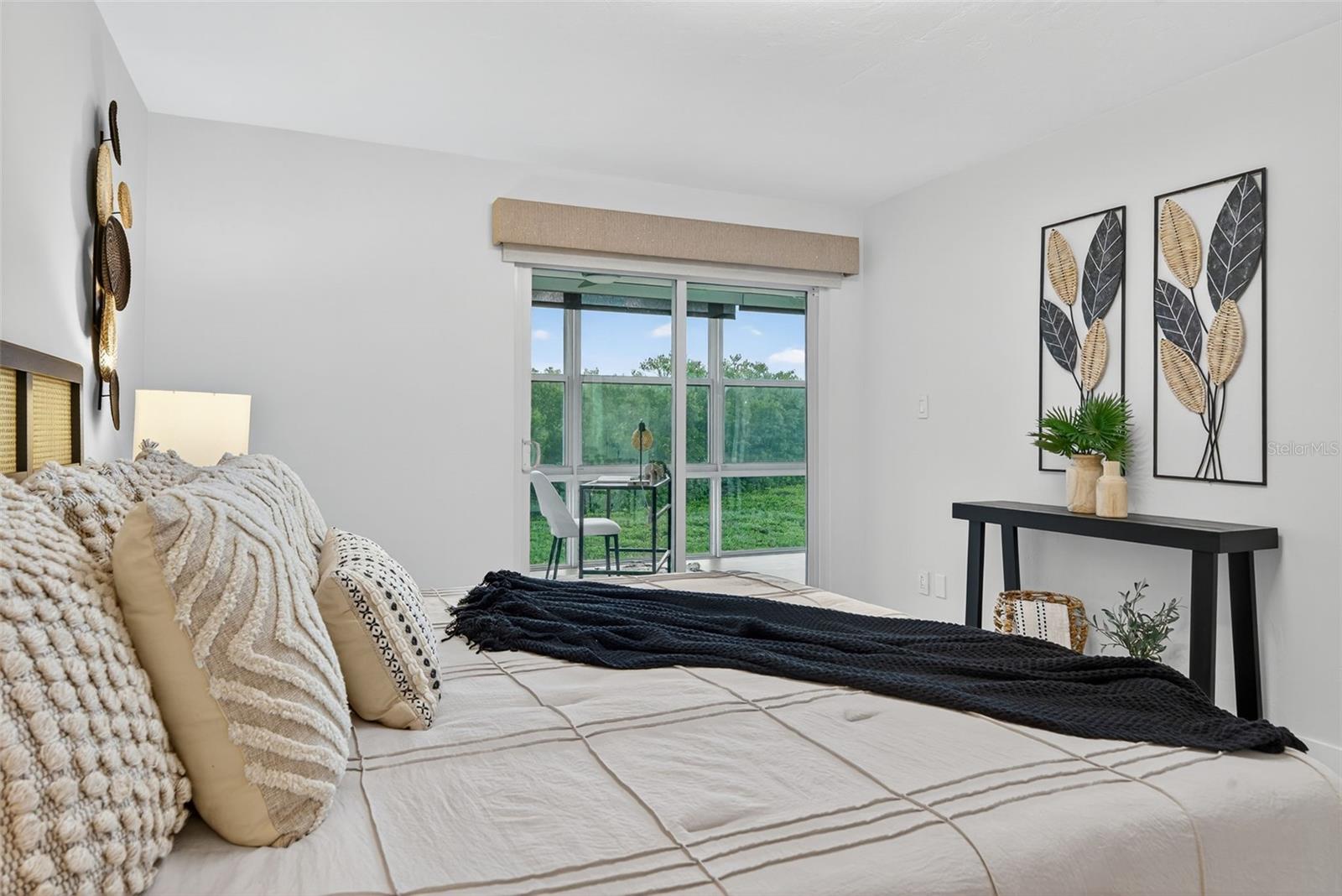 WINDWARD BAY AMD - Residential