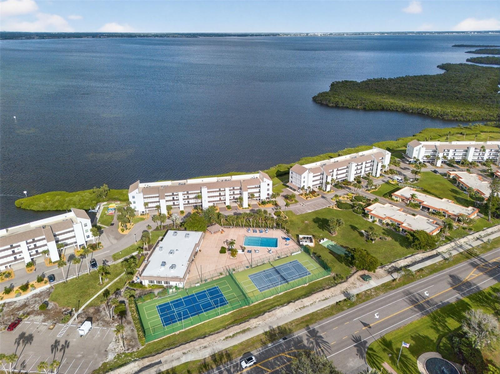 WINDWARD BAY AMD - Residential