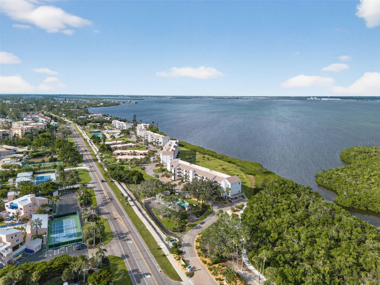 WINDWARD BAY AMD - Residential