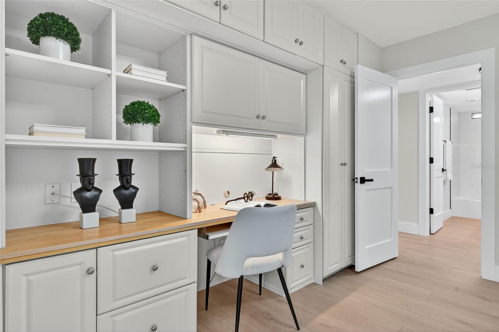 WINDWARD BAY AMD - Residential