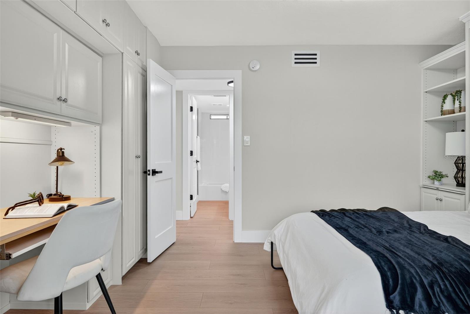 WINDWARD BAY AMD - Residential