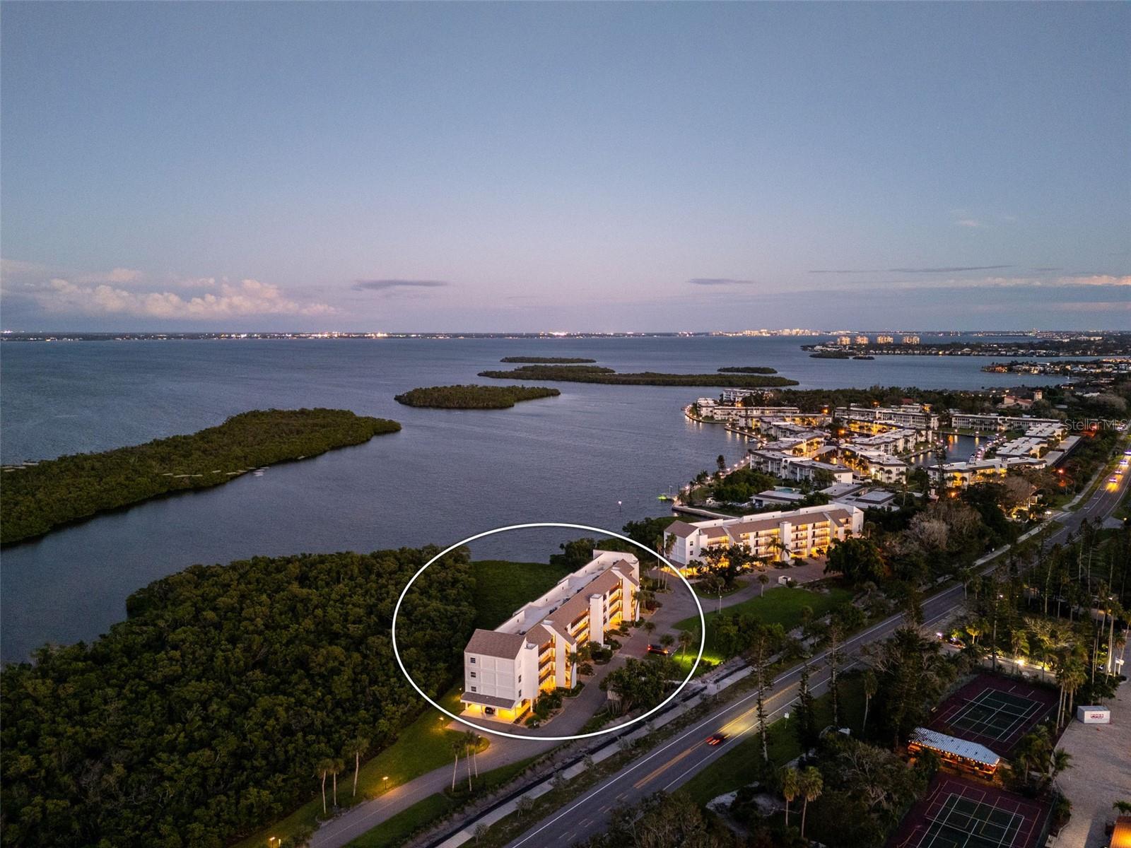 WINDWARD BAY AMD - Residential