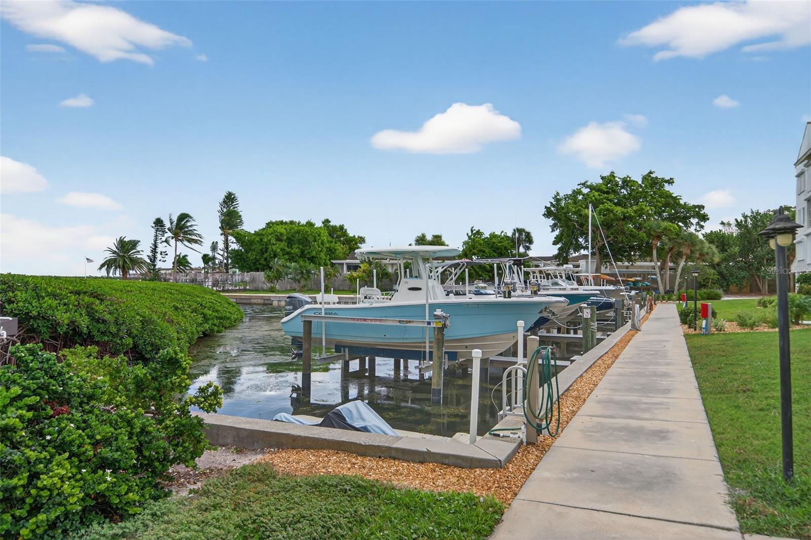 WINDWARD BAY AMD - Residential