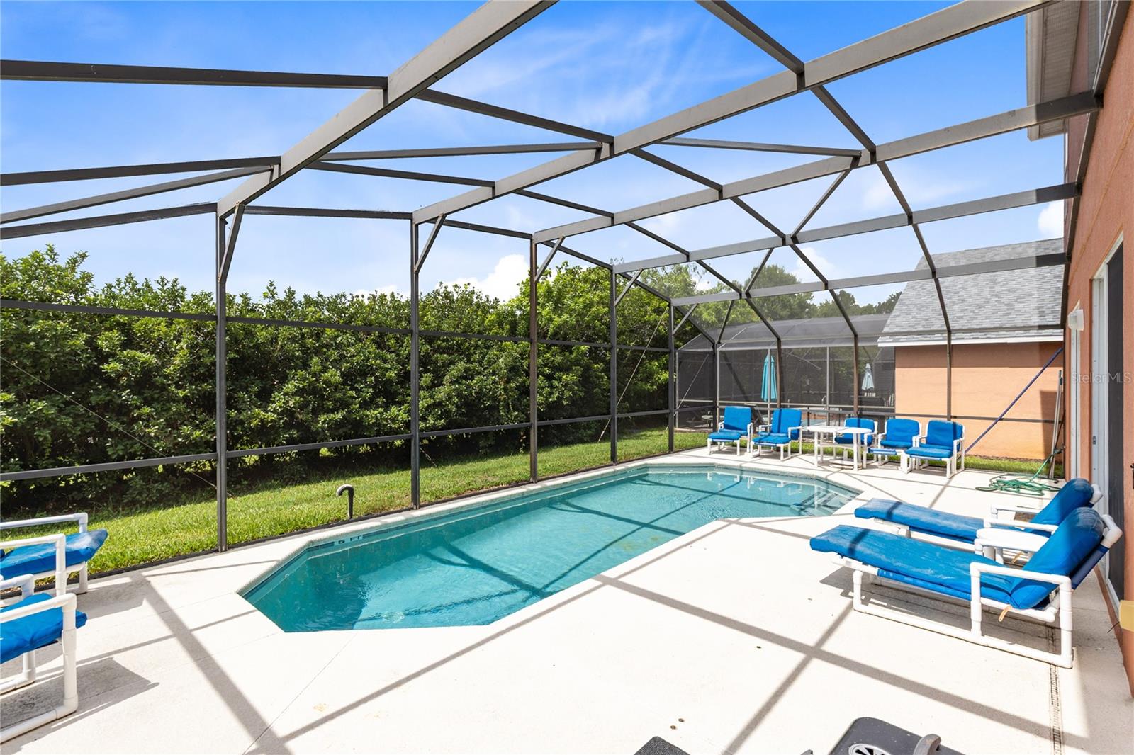 180 HIDEAWAY BEACH LANE