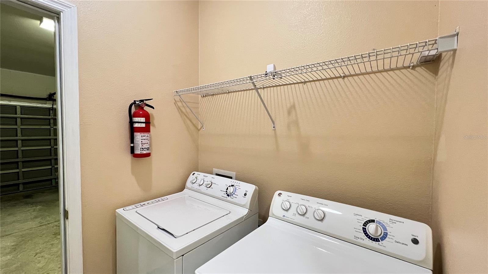 SUNRISE LAKES PH III SUB - Residential Lease