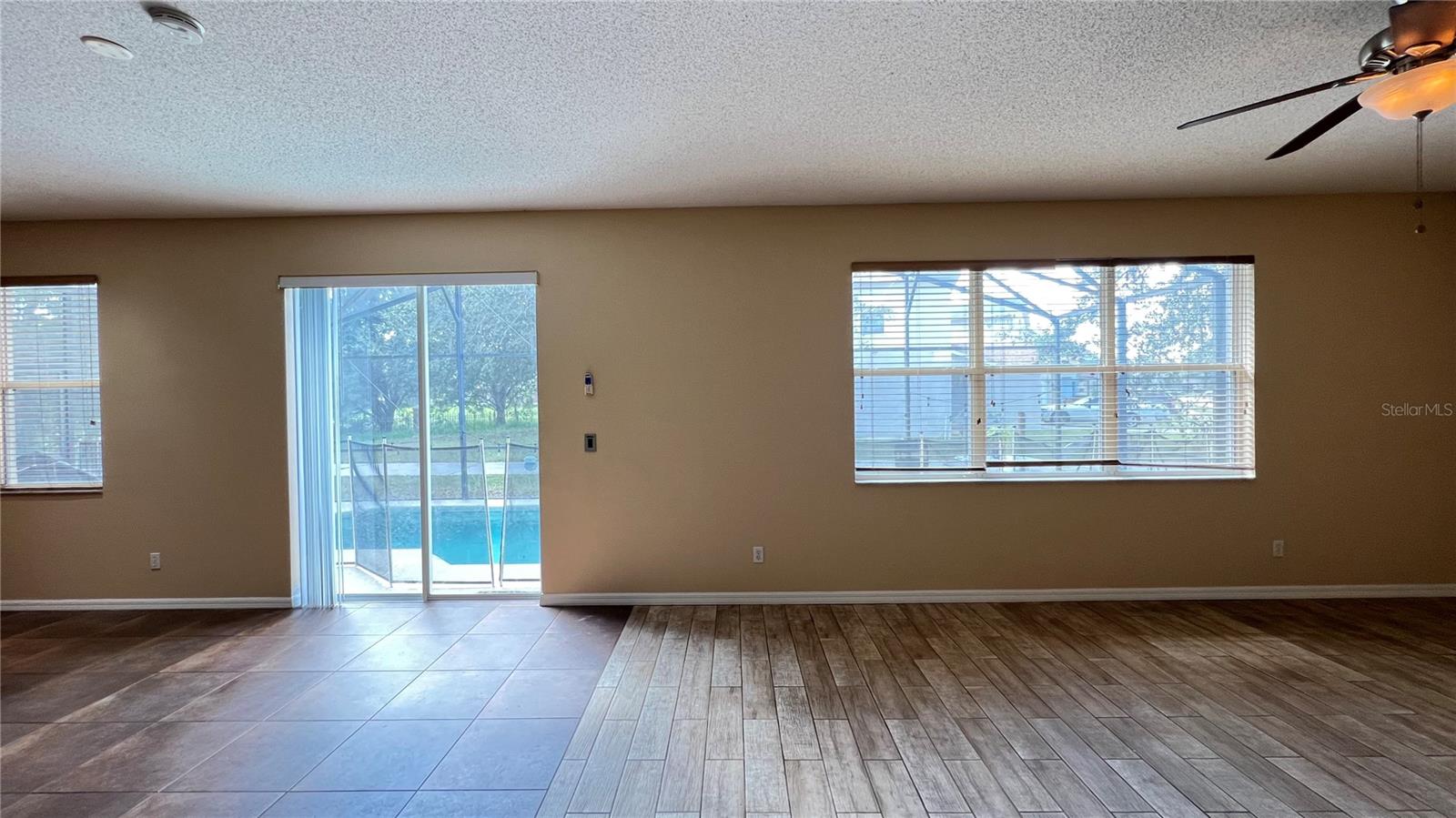 SUNRISE LAKES PH III SUB - Residential Lease