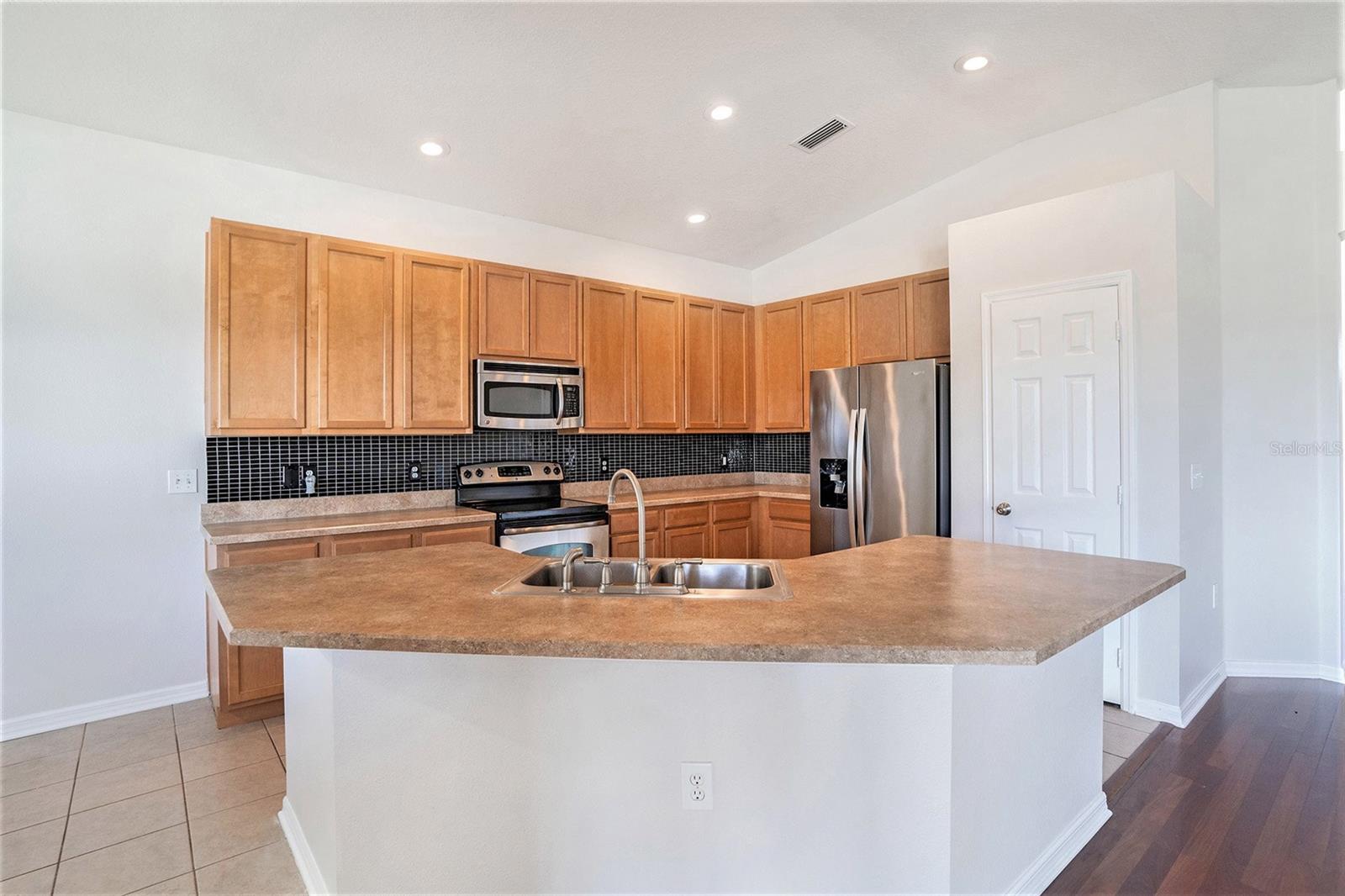 OAK CREEK PH 01 - Residential