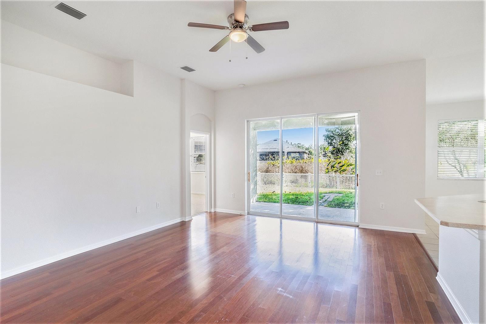 OAK CREEK PH 01 - Residential