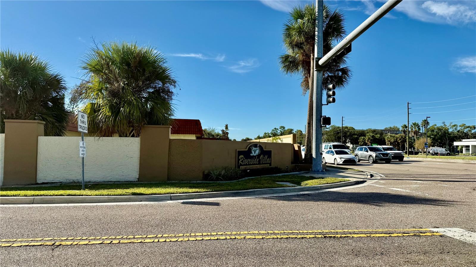 VILLA DEL RIO - Residential Lease