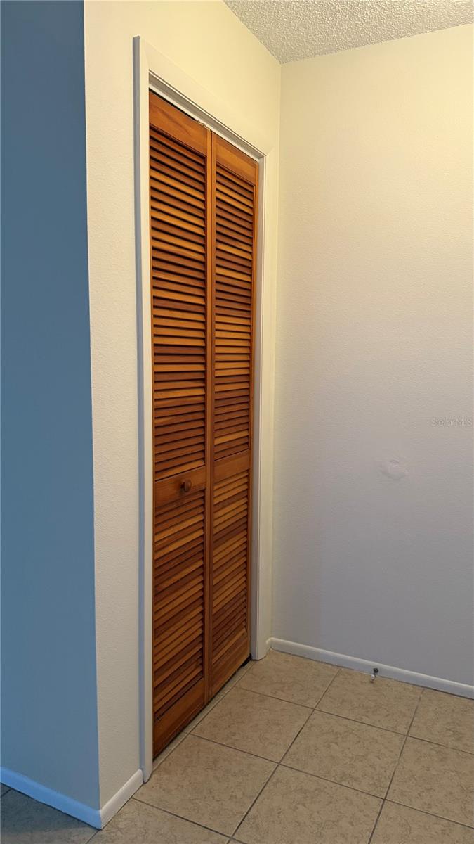 VILLA DEL RIO - Residential Lease