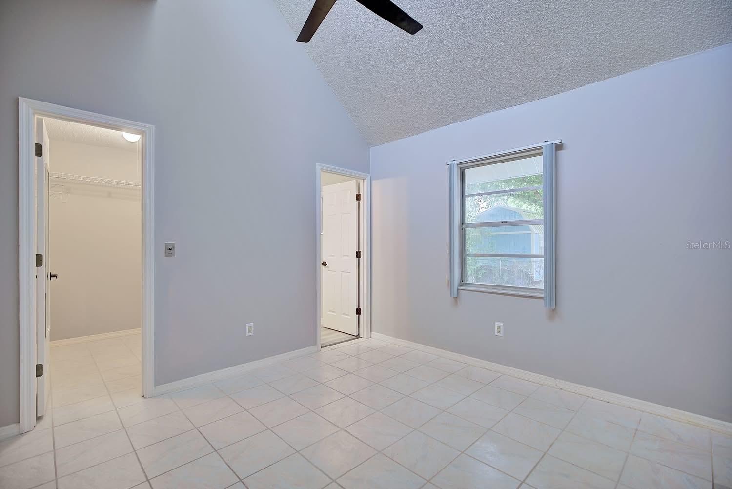 AVON PARK LAKES - Residential