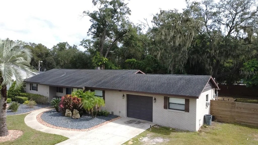 Photo of 3204 Country Side Street, Brandon, FL 33511 (MLS # TB8555380)