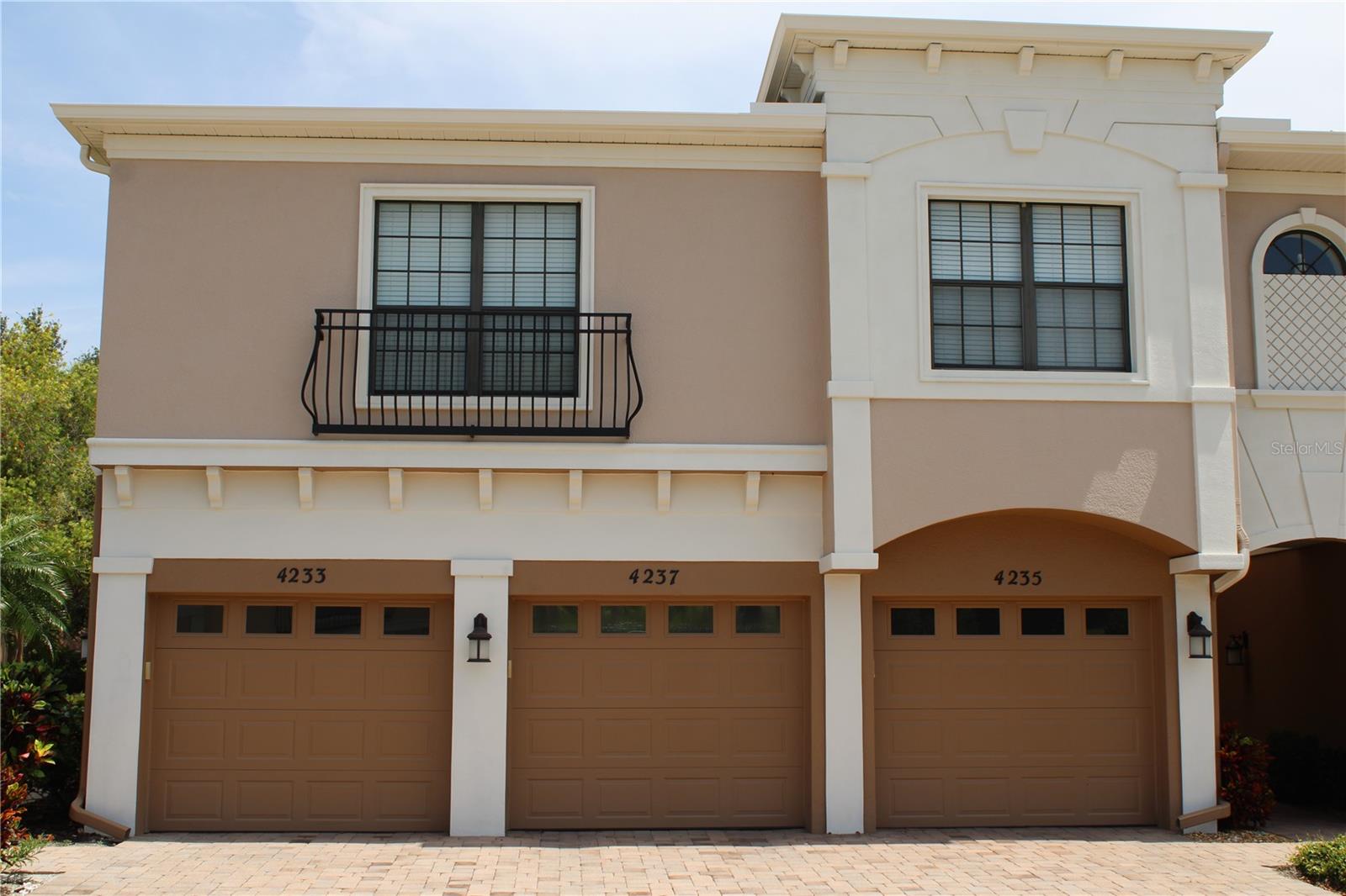 PALMA SOLA TRACE annual rental welcomes you home. This is beautiful turnkey full furnished end unit condo featuring 3 bedrooms, 2 bathrooms, combination living room/ dining area and a screened in lanai to enjoy your morning coffee or a nice evening overlooking the beautifully landscaping. Palma Sola Trace is a highly desired neighborhood located off of 75th Street West and Cortez Rd. West in Bradenton. Centrally located and within minutes to Palma Sola Bay, Cortez Village and of course the spectacular beaches of Bradenton, Coquina, Holmes and Ann Maria Island and so much more. There are onsite amenities consisting of a community pool, fitness center, play ground and community club house. Perfect for a long-term rental, transitional housing or seasonal and off season rental opportunities for 90 days or more. Please note: High season from January 1st - March 31st, and off season from April 1st. - December 31st. Contact us today and secure your place in the sun. You will not be disappointed.